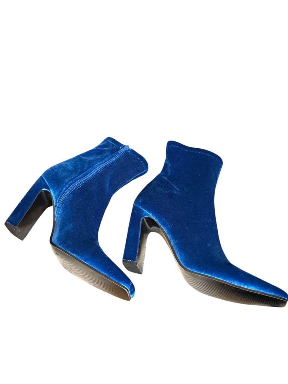 Steve Madden Vinka Blue Velvet Square Toe Ankle Boots Size 7